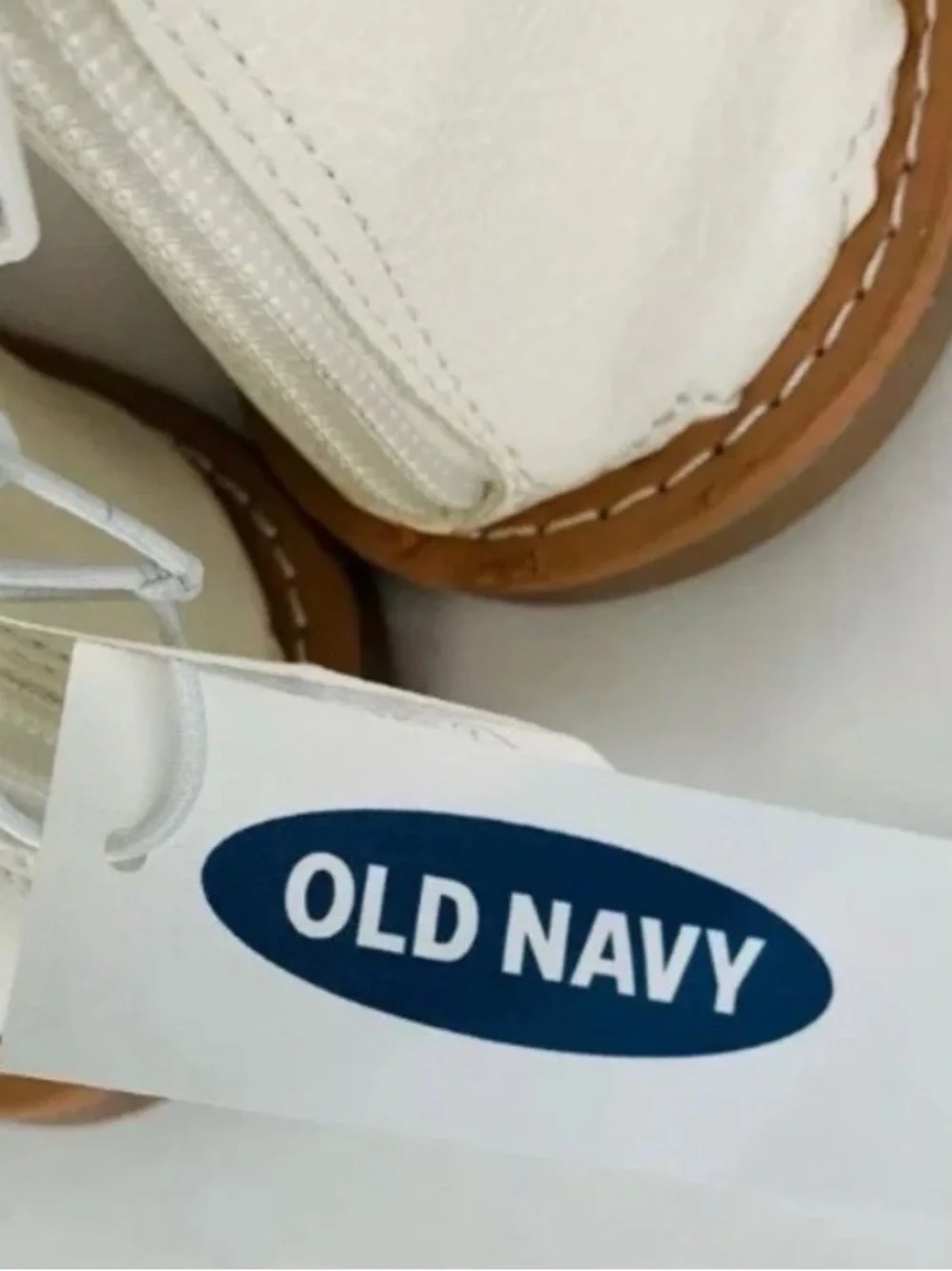 (size 4) Old Navy Girls Gladiator Sandals